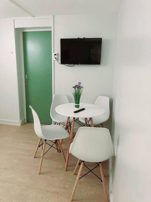 Grand Appartement Peripherie De Paris Et N1 "Appart'6" Pierrefitte-sur-Seine Eksteriør bilde